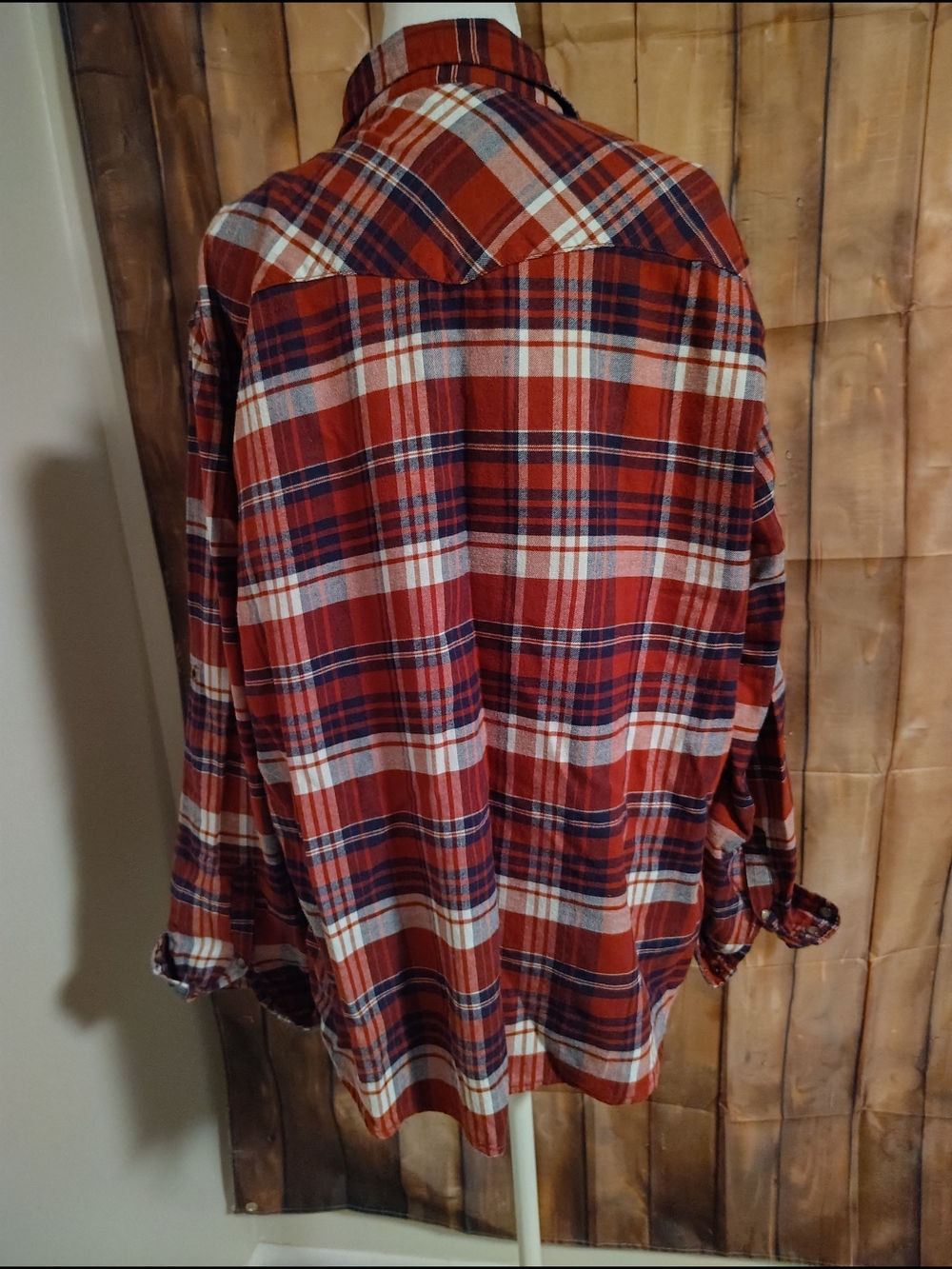 XL JACHS Girlfriend Super-Soft Flannel Red and Navy Plaid Button-Down Shirt - Picture 7 of 13